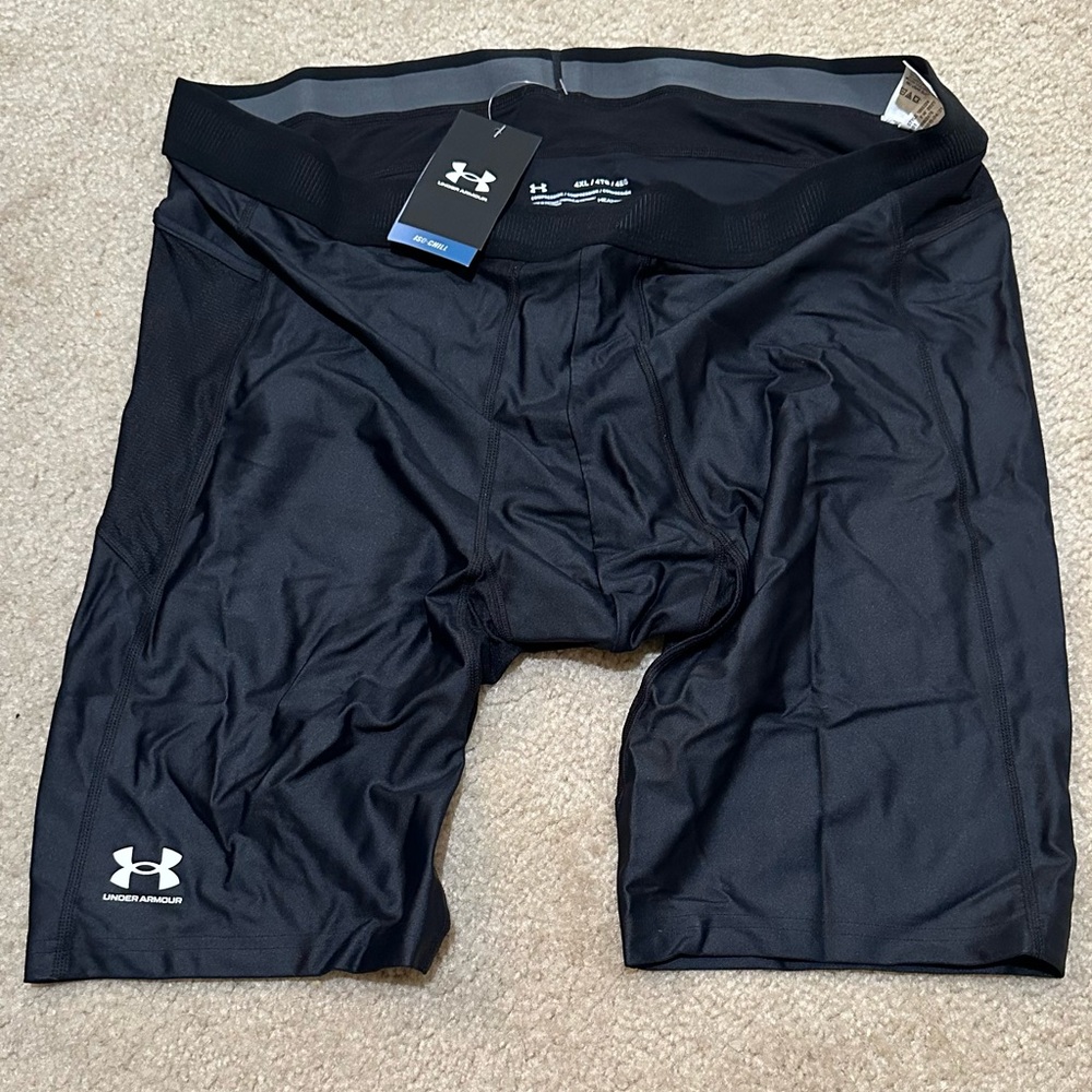 Under Armour Men's Black Compression Shorts